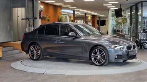 BMW 320 Bild 13