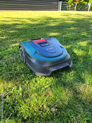 Bosch Indego M+ 700 Rasenmähroboter