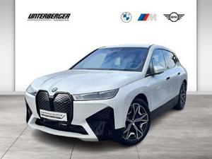 BMW iX xDrive40 Sportpaket // Anhängerkupplung // Head-Up // HK HiFi