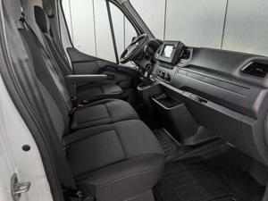 Renault Master Kastenwagen L3H2 135 PS 6MT 3,5t Navi / Tempom./ PDC Doppel... Bild 7