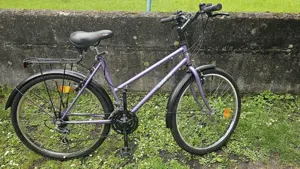 Verkaufe gut erhaltenes Damenfahrrad