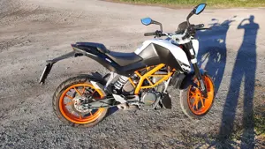 KTM Duke 390 (BJ 2015) Bild 6