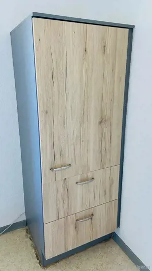 Küche Anrichte Kühlschrank Herd Bild 5