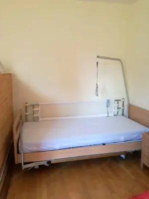 Pflegebett