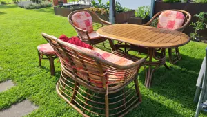 Gartenmöbel aus Rattanholz