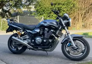 Yamaha XJR 1300