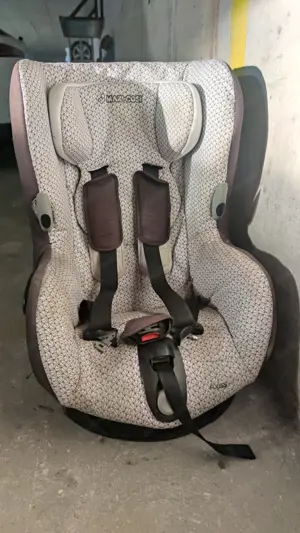 Kindersitz zu verschenken  Bild 2