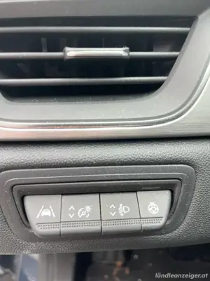 Renault Captur TCe 100 Bild 9