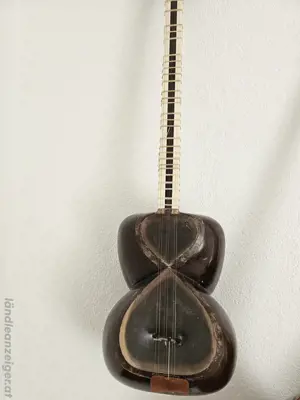PERSISCHE TAR mit original Tasche 