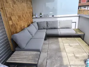 Lounge mit Kissen Bild 3