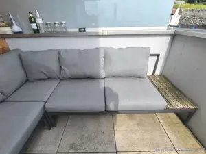 Lounge mit Kissen