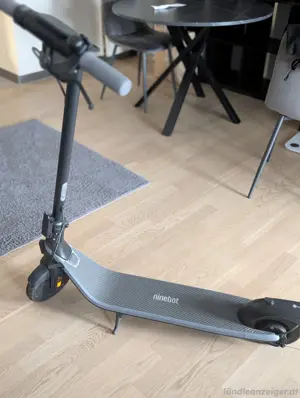 Segway-Ninebot E2 E   E-Scooter Top-Zustand 