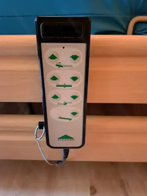 Pflegebett elektrisch Bild 2