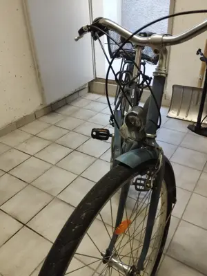 Elops Damenfahrrad zu verkaufen (28 Zoll)