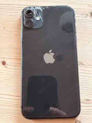 iPhone 11   64 GB Bild 2