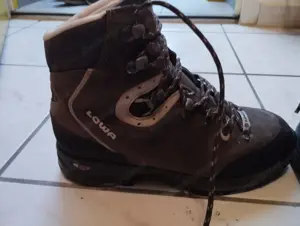 LOWA Wanderschuhe für Damen zu verkaufen (Größe 40) Bild 4