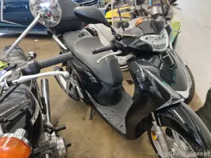 honda sh 125ad Bild 2
