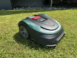 Bosch Indego M+ 700 Rasenmäher Roboter