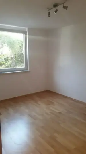 Hohenems 4 Zimmerwohnung Erdgeschoß mit Garten ruhige Zentrumslage Bild 2