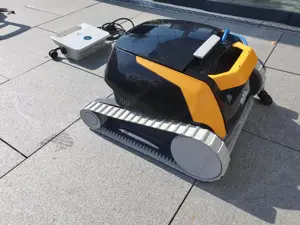 DOLPHIN E20 automatischer Poolsauger