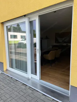 Fenster  Glaselement mit großer Schiebetüre  Bild 4