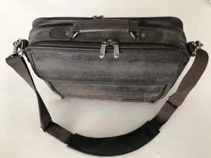 Echt Leder Laptop und Notebook Tasche - Aktentasche dunkelbraun, geeignet für 17-Zoll Laptop  Bild 3