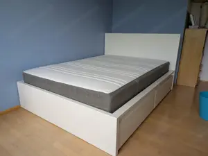 Bett 140 x 200 mit 2 Schubkästen, Federkernmatratze und Lattenrost
