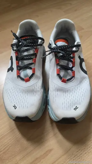 On Cloud  Schuhe  Bild 4