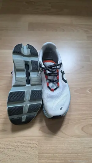 On Cloud  Schuhe  Bild 3