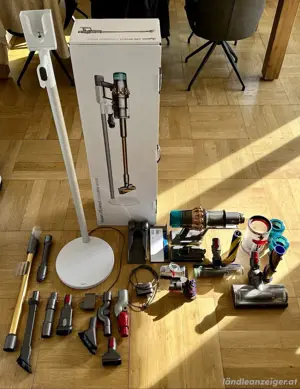  Dyson V15 Detect Complete Extra Akku-Staubsauger , Zubehör+ OVP 