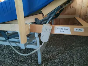 Elektrisches Pflegebett Bild 3