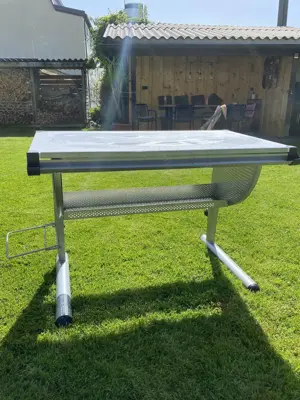 Gebrauchter Schreibtisch Bild 2