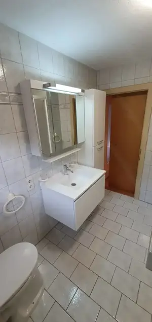 Charmante 2,5 Zimmer Altbauwohnung in Zenturmsnähe Bild 9
