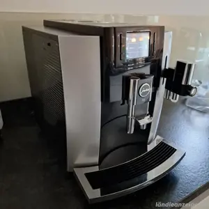 Jura Kaffeemaschine E8