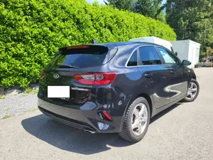 KIA Ceed, Silber, 1,4 MPI MT6 100 IS