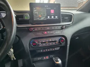 KIA Ceed, Silber, 1,4 MPI MT6 100 IS Bild 8