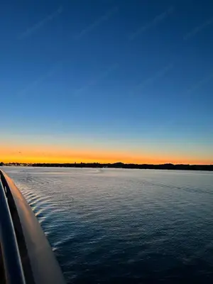 Privat - Schöne, lichtdurchflutete, möblierte 3 Zimmer-Whg am See