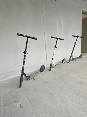 Scooter, Roller, höhenverstellbar, klappbar  Fahrbereit  Bild 3