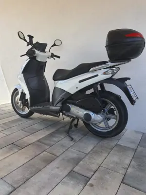Derbi Rambla 125 wie Aprilia Sportcity Top Zustand Roller   Scooter Bild 9