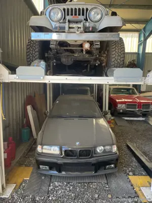 Garage Auto Parkplatz Bild 5
