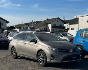 Toyota Auris Touring Sports 1.8 VVT-i Hybrid | 99 PS  | ca. 90.000 km | Rückfahrkamera
