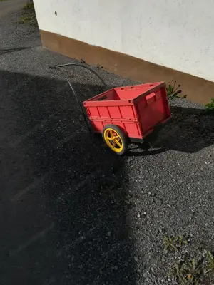 Radanhänger mit Box