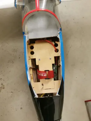 K8 Retro Motorsegler 2,40m  Bild 3