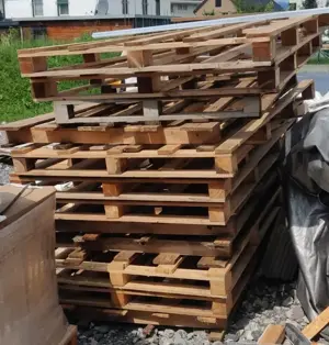 Holzpaletten als Feuerholz