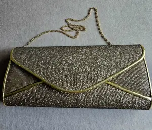  Kleine Tasche Bild 2