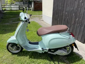 Vespa Primavera 125 - neuwertig!  Bild 3