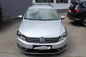 VW Passat Variant Trendline BMT 2,0 TDi 2014 Bild 2