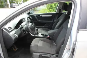 VW Passat Variant Trendline BMT 2,0 TDi 2014 Bild 10