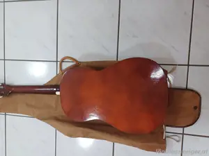 Gitarre  Klira Bild 2