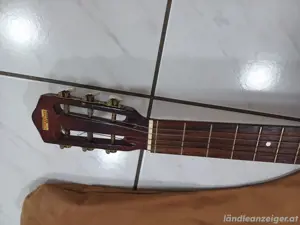 Gitarre  Klira Bild 3